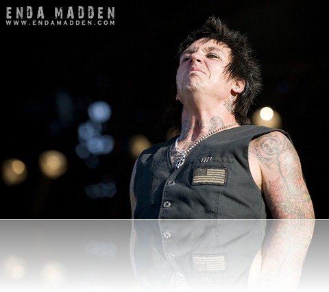 2009 Papa Roach at Download 220 by Enda Madden copy